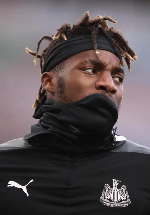 《圣马克西曼：一位传奇人物的传奇故事》