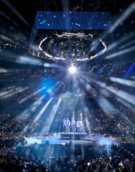 《世界田联钻石联赛：跑者们的星光舞台，速度与激情的盛宴！》